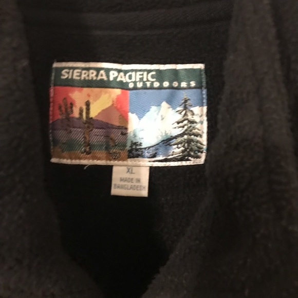 Holiday vest - Picture 3 of 4